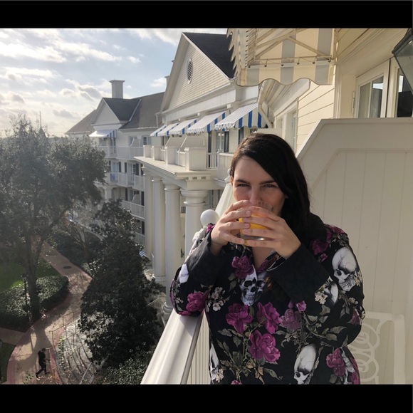 Meet your Posher, Traci - Picture 1 of 1